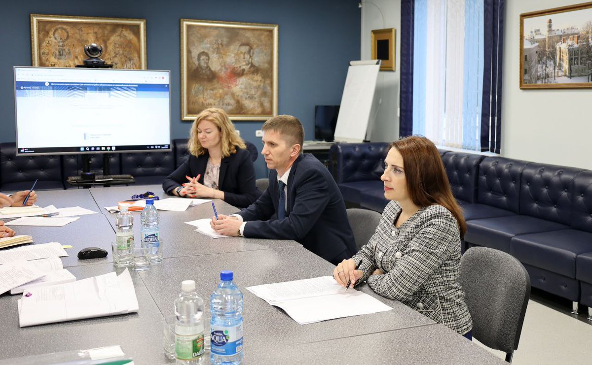 SCST_RB's tweet photo. В фокусе – вопросы научно-исследовательской деятельности в сфере метрологии и стандартизации: Татьяна Столярова посетила Госстандарт

#ГКНТ #Беларусь #навука #наука #техника #тэхніка #Belarus #SCST #ДКНТ

Больше информации – в нашем Telegram-канале:
https://t.co/V0dzyTu1Tc https://t.co/bNLuACTWjy
