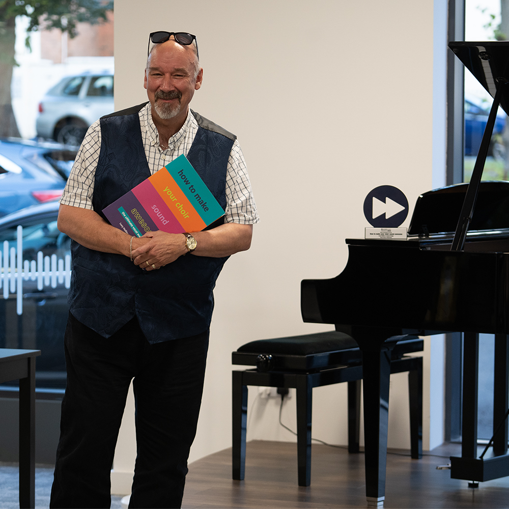 PrestoShop's tweet photo. Many thanks to @lucyaehollins and @suzzievan for their brilliant event on Wednesday night, promoting the launch of their vocal warm-up guide 'How to make your choir sound awesome!' (from @banksmusic)!

📖 Order here:
https://t.co/Xtutq8Sb8j https://t.co/4UvJcrX3c5