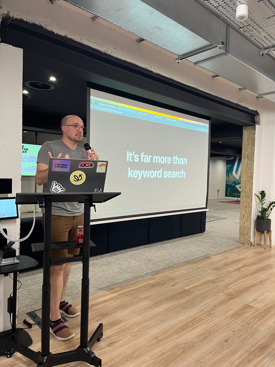 ReactAdvanced's tweet photo. #ReactLondonMeetup was astonishing🔥
Let’s applaud 👏to our amazing speakers @threepointone @sanketsahu @jgbbrd! Huge thanks to our friends @eBay_UK and @CodatData💫
🤩And of course, thank you to all the participants for your attendance & emotions! https://t.co/qs1vbI1Kdd