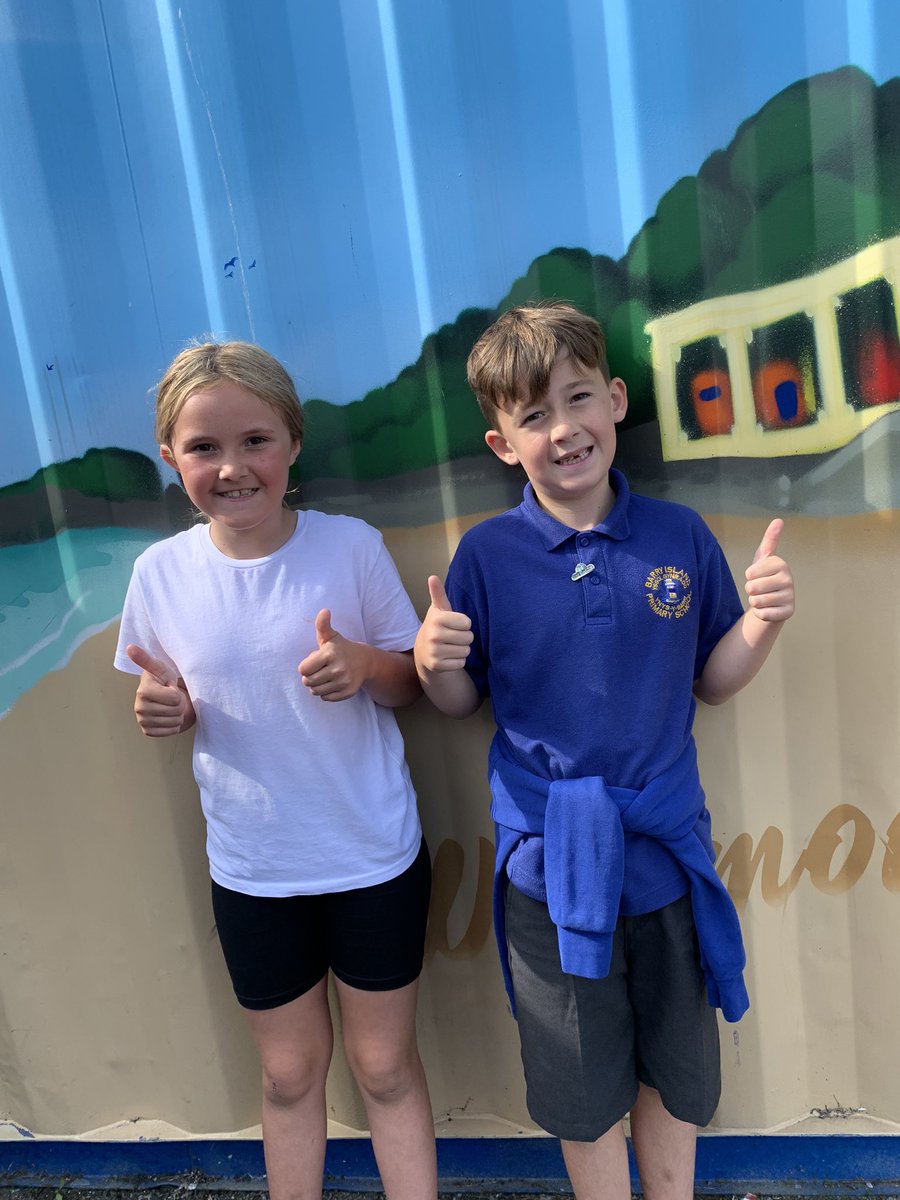 Paul58Paul's tweet photo. Longyfarchiadau Star (ERW)and Reader (CG) of the week. 😊#Wellbeing #Celyn https://t.co/HBjORTuoKk