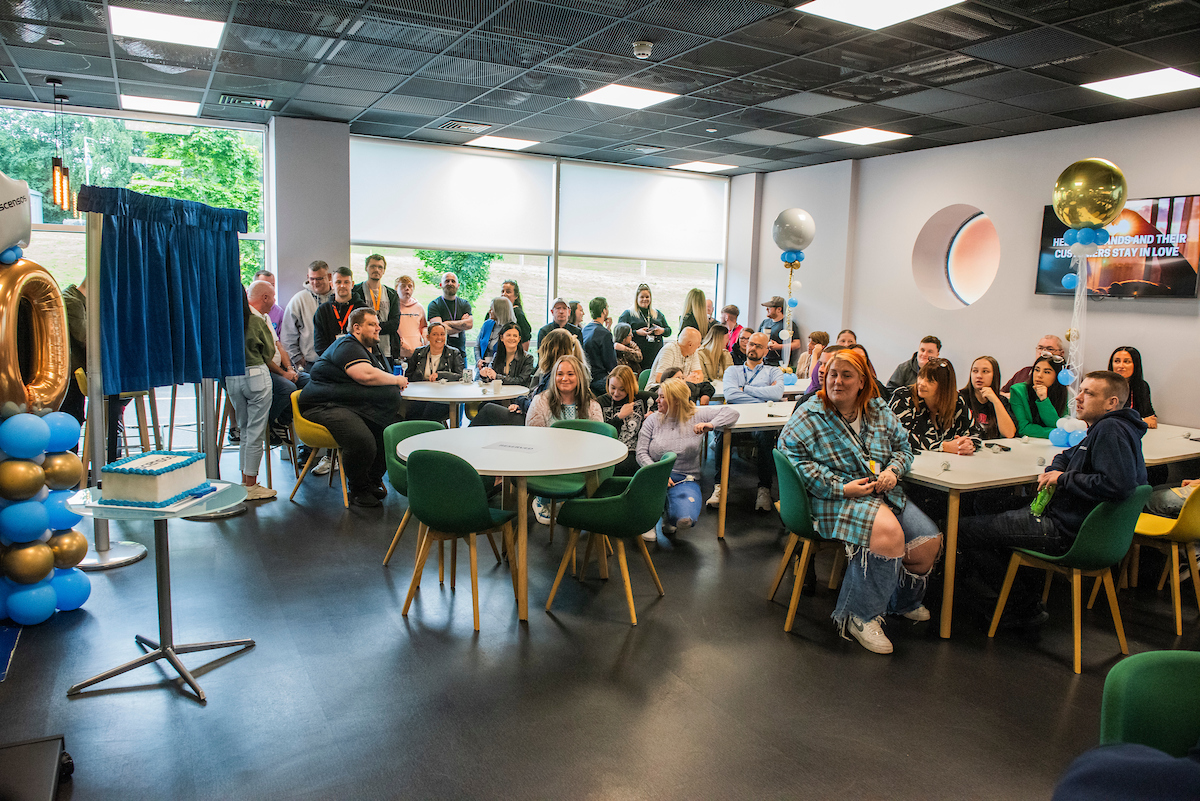 Elevate your events with our stunning unveiling curtains! Ascensos celebrated their 10th anniversary with our blue freestanding curtain system for their plaque reveal. Contact us today to add an element of surprise to your showcase. 

#curtainreveal #unveiling #openingevent