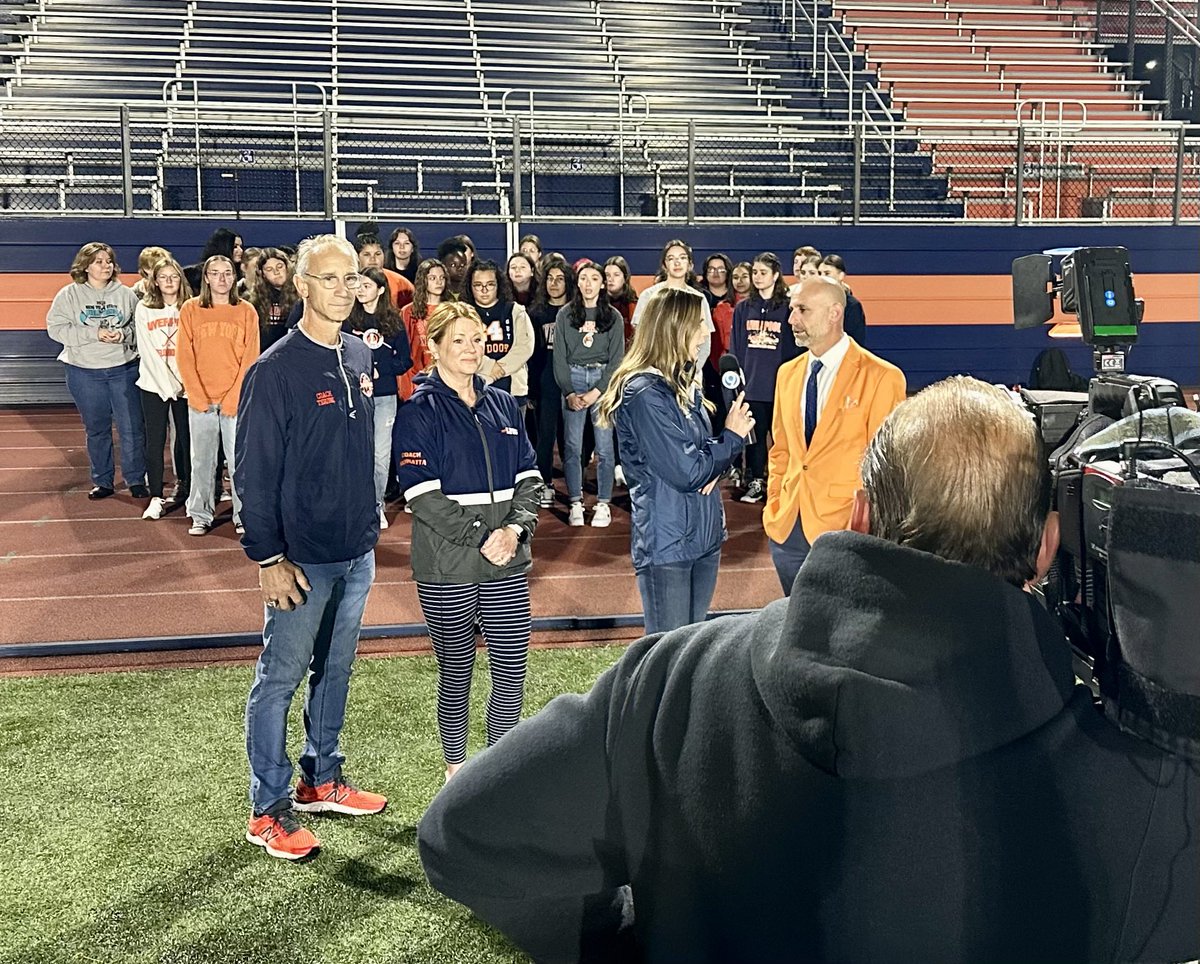 BrettRWoodcock's tweet photo. Huge thank you to @KateThorntonNC9 and @NeSommavilla from @NewsChannel9 for highlighting our students on Friday Morning Lights! #ThisisLiverpool https://t.co/Qroj2hIZeJ