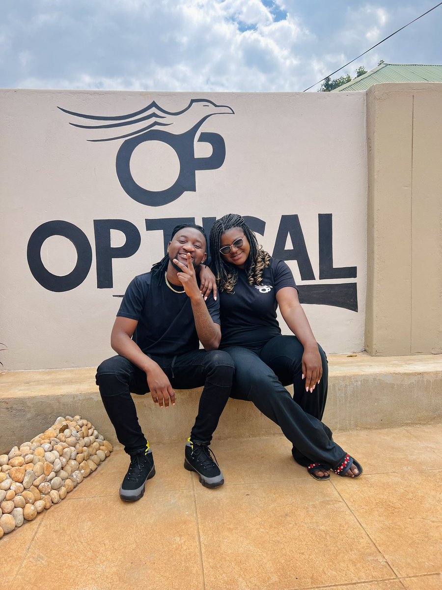 JaakevMadness's tweet photo. Started taking photos of my friends and posting them for free like 10 years ago and today  I just opened my third Studio in the third city ( Mzuzu ) 

Now @OpticalPhotogr1 is in Lilongwe , Blantyre and Mzuzu 

Dear lord thank you https://t.co/CuGrhcUiIT