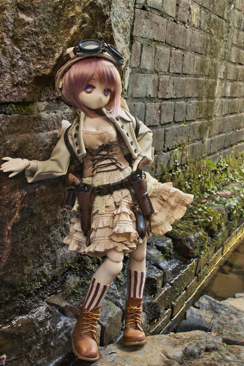 kitamaculata's tweet photo. 遺跡探検＋ディーゼルパンクかな？

#スチームパンクフォトコン  
#スチームパンク #ポストアポカリプス #スチームドール #ディーゼルパンク #steampunk #doll #dollphotography https://t.co/SkCghxcODA