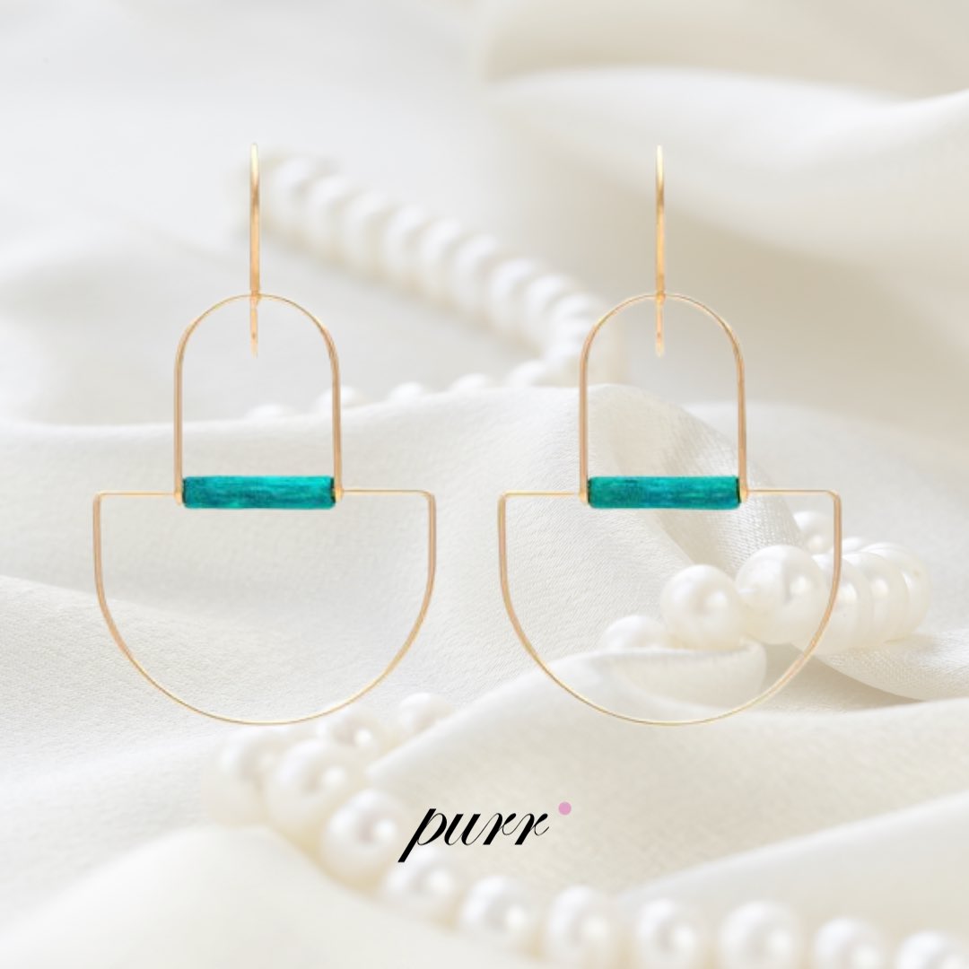 Discover Dorus Mhor: Elegance Redefined! 🌟

Get ready to be captivated by the timeless elegance of 'Dorus Mhor'! Our latest spotlight is on their exquisite collection of earrings 🔥

Available in-store &amp; online 🫶

#DorusMhorJewelry #PurrFashion #EleganceRedefined #Jewellery