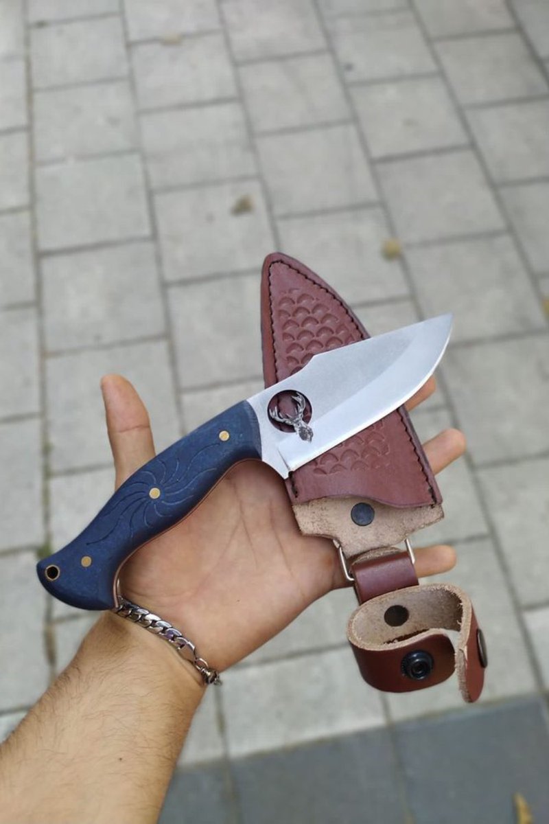 alnasrknives's tweet image. Camping Knife Custom Handmade Handcrafted Hunting Knife Mica Handle with Leather Sheath made of d2 steel. #CampingKnife #CustomHandmade #HandcraftedHuntingKnife #MicaHandle #LeatherSheath #D2Steel #OutdoorAdventure #KnifeEnthusiast #HighQualityCraftsmanship #VersatileBlade