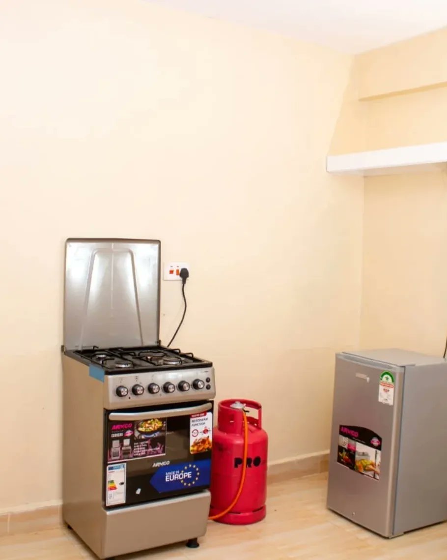 GreatNorthHosts's tweet photo. Are you a small group of friends or Fam in Nanyuki this weekend and looking for an out of town experience? 
This 2bedroom fully furnished apartment is, with an additional twin bed for added comfort and accommodation. 
#MauVillasa https://t.co/fFKLNILmC9