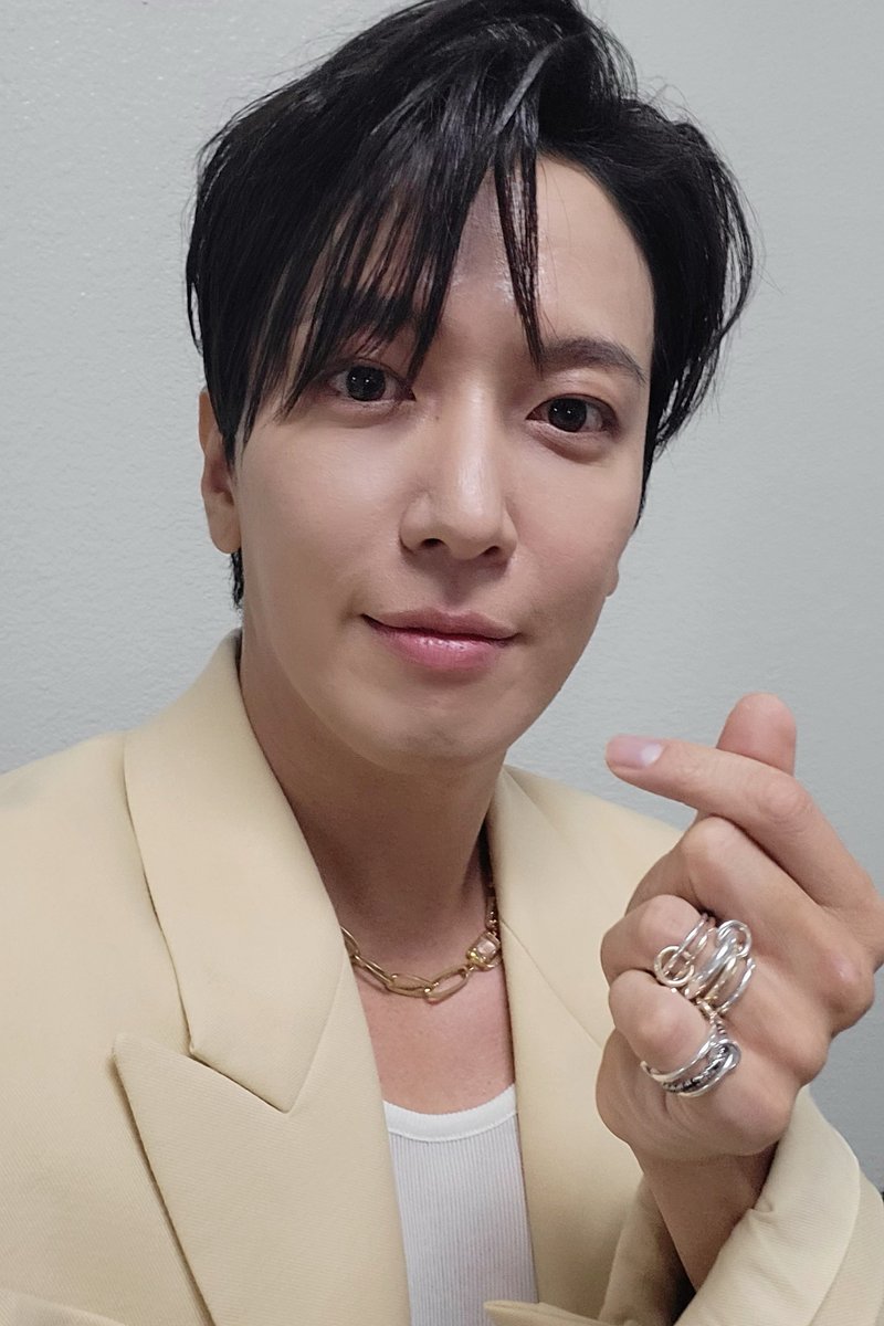 official_CNBLUE's tweet photo. [#더시즌즈] 잠시 후 오후 10시, KBS2 <더 시즌즈-악뮤의 오날오밤>에 CNBLUE 정용화가 함께합니다! BOICE 여러분의 많은 시청 부탁드립니다💙

#CNBLUE #씨엔블루 #정용화 #JUNGYONGHWA #YOUR_CITY #너의_도시 https://t.co/Tjow6rUXFj