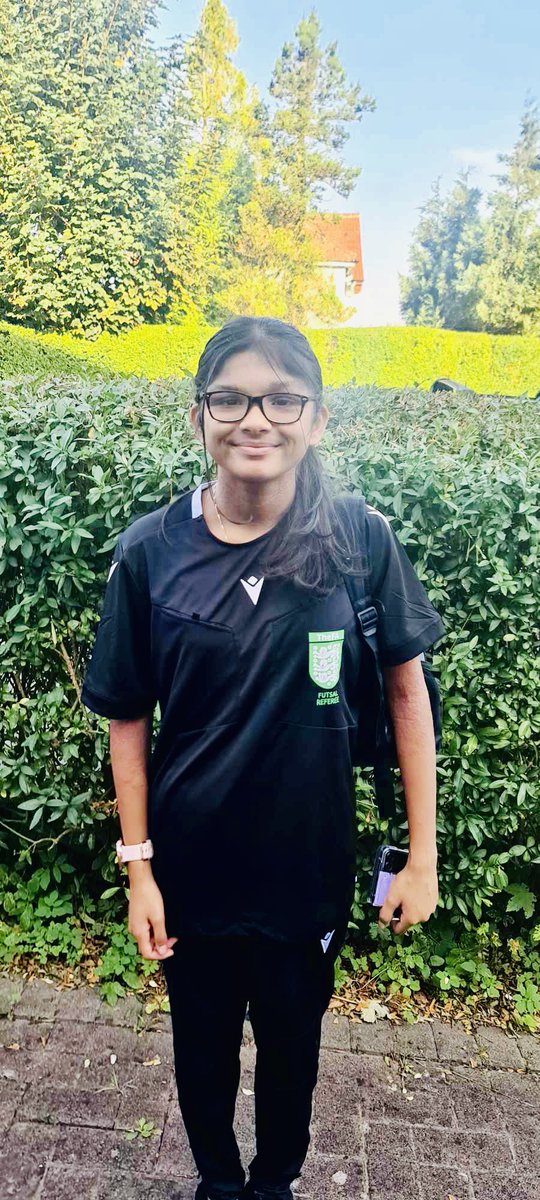 Teamgrassroots_'s tweet photo. #Shoutout to my amazing 14y old daughter who did 1 of 2 futsal assessment on Saturday and once completed will be the UK first female South Asian Futsal ref.  

She also completed her football ref course and needs games to cover to complete her assessment ❤️❤️❤️
So proud of her. https://t.co/opWH9YEZS5