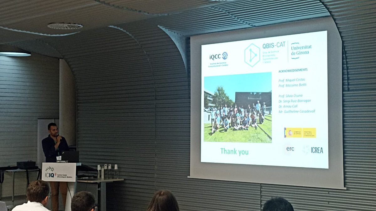 .@palone_andrea, PhD student in our group, presented his research on enantioselective manganese-catalyzed C-H hydroxylation in the @ICIQchem school. If you want to know more, you can look for his work in @J_A_C_S. Well done Andrea! @MiquelCostas @MassimoBietti @IQCCUdG