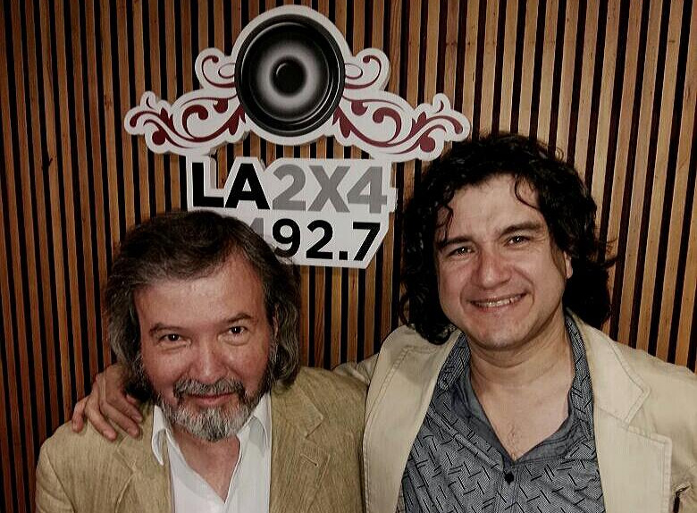 [Entrevista] Ahora <a href="/luistarantino/">luis tarantino</a> en #ElArranque recibe al violinista <a href="/RamiroGallo66/">Ramiro Gallo</a> quien adelanta la participación de su quinteto hoy en el <a href="/FesTangoFlores/">Festival de Tango de Flores</a>.
Escuchalo por buenosaires.gob.ar/la2x4
