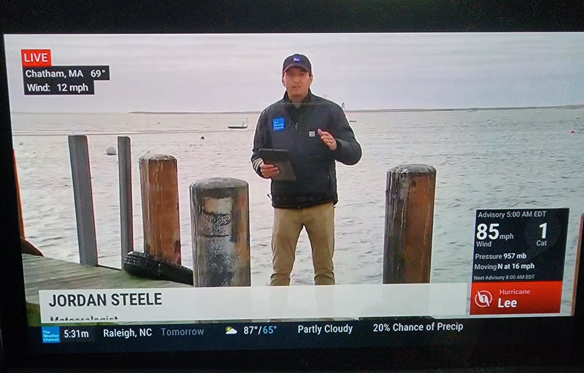 AmyKristin824's tweet photo. Eeek Chatham is only 90 mins from me. Stay safe @JordanSteele https://t.co/GnU1YihqNb