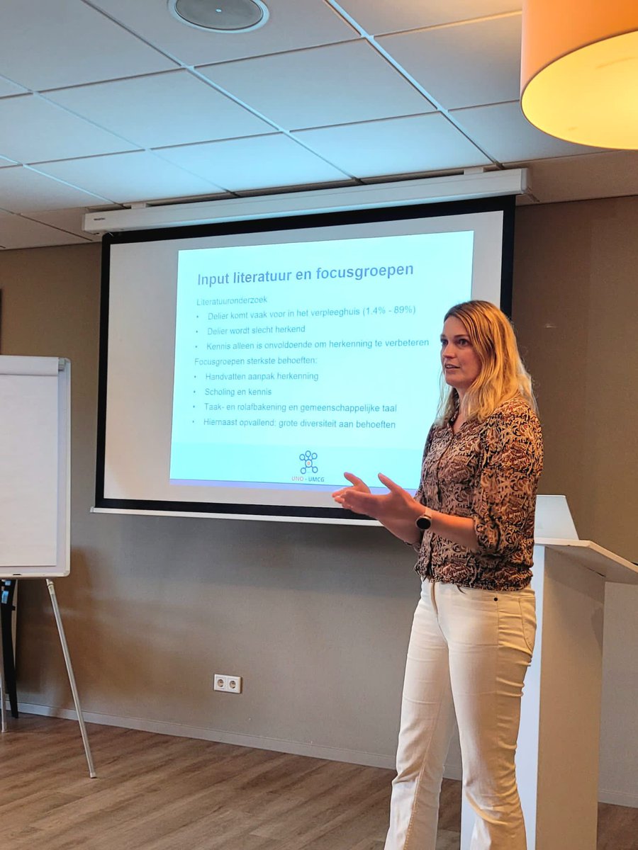 Tijdens de bijeenkomst van het UNO-UMCG Cliëntenpanel op 15 september bij Zorggroep Drenthe mochten we de cliëntvertegenwoordigers weer informeren over en hun feedback ontvangen op UNO-UMCG onderzoek. #Clientpartipatie #dementie #SamenKennisMaken #umcg #UNO-UMCG