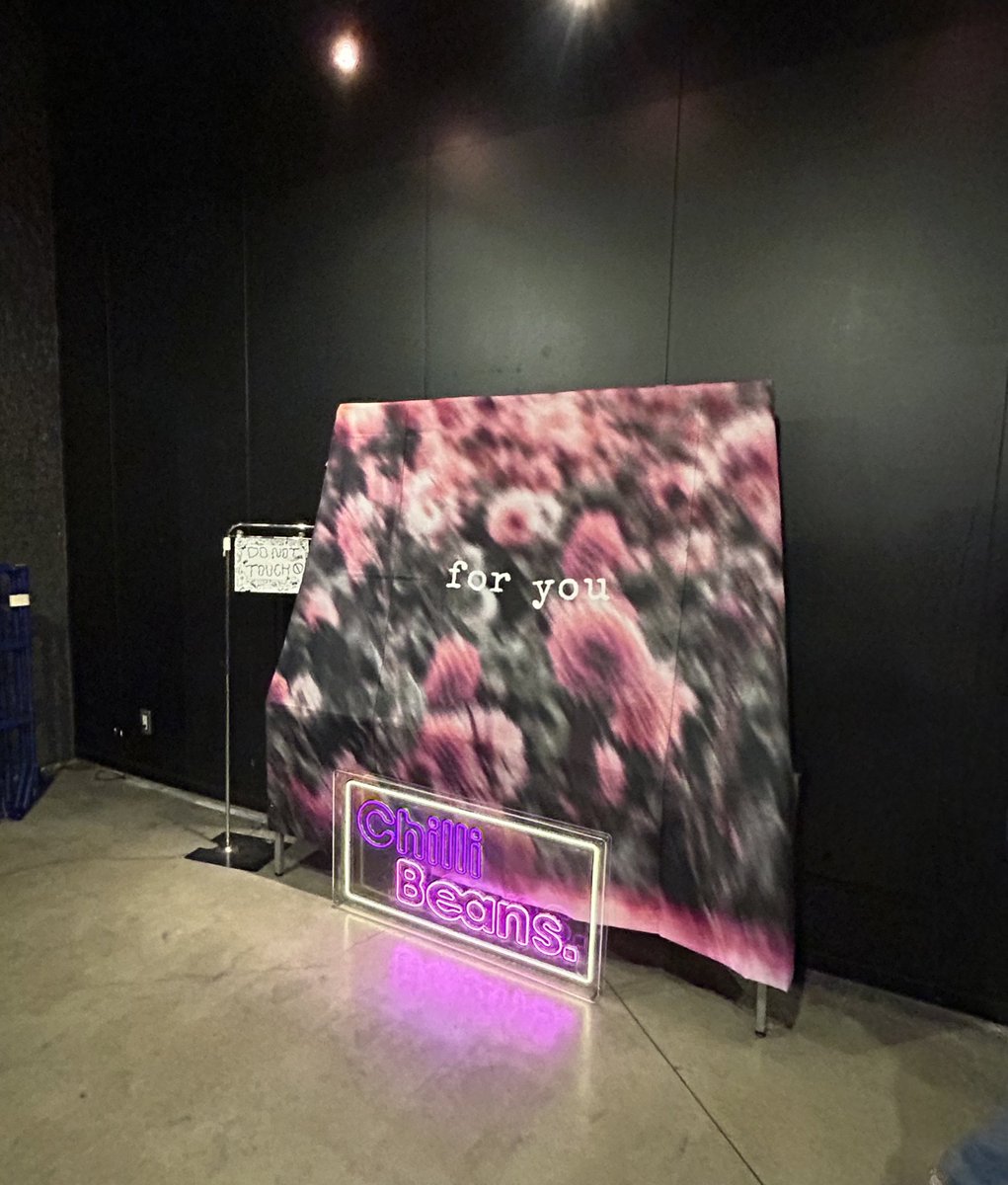 yugoooo_gen128's tweet photo. そして今日は
Chilli Beans. TOUR 2023 「for you TOUR」
を観てきました🥰
えぐ楽しいえぐ可愛いで大満足です。
武道館いこっと、もう決めた。
See C loveのベースまじで好きです。
#ChilliBeans
#foryouTOUR https://t.co/y7Onpc05ud