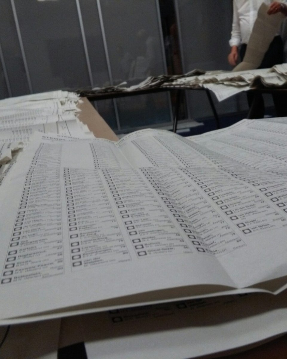 Help je mee tijdens de Tweede Kamerverkiezingen? We zoeken nog stemmentellers voor woensdagavond 22 november vanaf 21:00 uur en op donderdag vanaf 09.00 uur (reserve). Voor het tellen krijg je 40 euro. Meld je aan via 👉 obi41.nl/4zt3rtvv