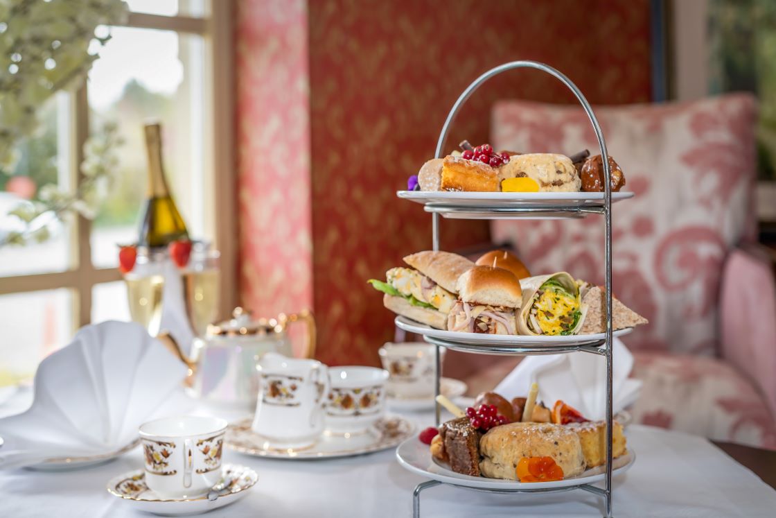 Afternoon tea has become a cherished pastime and a way to connect with friends and family!

The Boyne Valley, with its charming tearooms and historic settings, provides the perfect backdrop for this time-honored tradition. Here are our top spots:
discoverboynevalley.ie/afternoon-tea-…