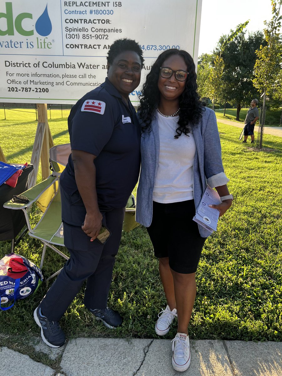 We covered a lot of ground in #TakomaDC! 🏡☀️

I’m thankful for our neighbors, community leaders, and agency partners for another successful CARE Day.

Special shoutout to Ms. Clarissa Edwards of <a href="/DCDPW/">DC Department of Public Works</a> for being at all our CARE Days and serving #Ward4 with care and dedication!