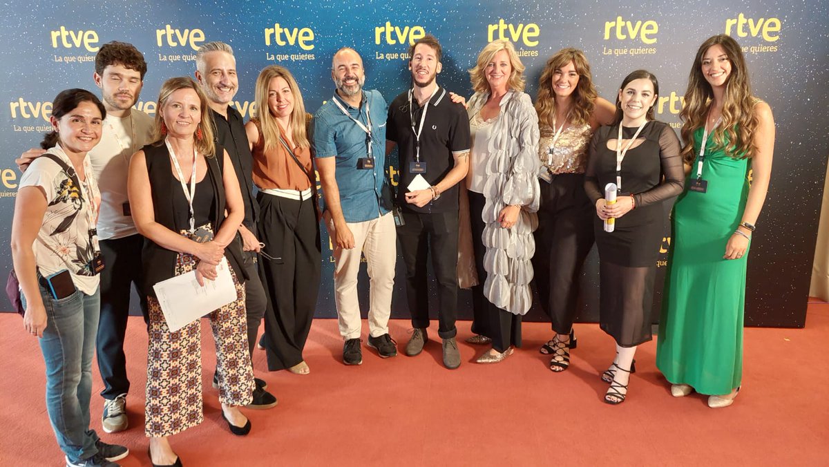 Este equipo vale oro 💫

Sumando éxitos del team comunicación-prensa-mkt 🙌

<a href="/rtve/">RTVE</a> #laquequieres #equipazo
