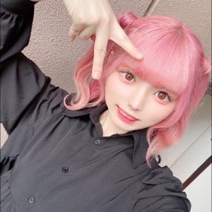 ぴのちゃん🍨🎀

スタイル抜群で、
可愛い衣装をたくさん着こなして
くれそうって思いました😌

ダンスも振り付けのないところは
自分で考えて全力で披露してくれました👏

意気込みでは、
本気でアイドルになりたい！と
たくさん思いを伝えてくれました☺️

#ミクチャ

mixch.tv/u/17831178