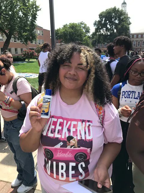 BCTMAGAZINE's tweet photo. Black College Today Tour is in full effect!  Howard University @HowardU was litty🔥! FOR MORE VISIT:👉🏽https://t.co/626yT0oFjG  

#BlackCollegeTodayTour 
#hbcu #blackcollegetodaymagazine #blackcollegetodaytour #Hbcu #hairproducts https://t.co/IXH9ImwFF9