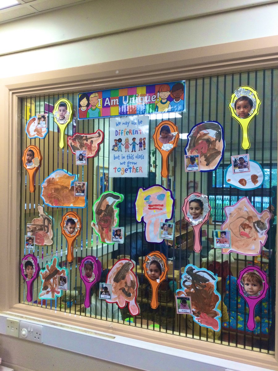 ECS_Keighley's tweet photo. This week in pre school we have been reading the book, “What I like about me!” We enjoyed discussing differences in our appearance. #stickylearning #50TTDBradford #01Gettoknowyou #20MiniArtist #04Makeyourmark #25Creativejunk #11Makingconnections https://t.co/Mio3jJlU72