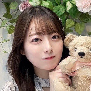 紫苑ちゃん💐💜

なんと私と同じ誕生日🎂
特技では、神宿メンバーのイラスト
を見せてくれました！

アイドルになったら自分のデザイン
したグッズを出したいとのこと☺️

ダンスもすごくしなやかで
とっても素敵でした👏

制服姿も可愛かったです🥰

#ミクチャ
mixch.tv/u/17833334