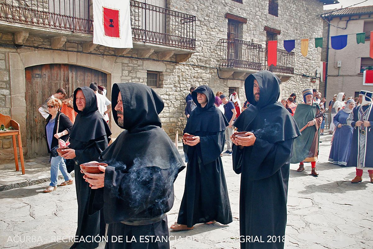 aragonturismo's tweet photo. El Santo Grial vuelve a Bailo
Bailo celebrará este finde  su recreación histórica que recuerda el paso del Santo Grial en el siglo XI, procedente de San Adrián de Sasabe (Borau) y San Juan de la Peña. https://t.co/4VnVSUL4R1