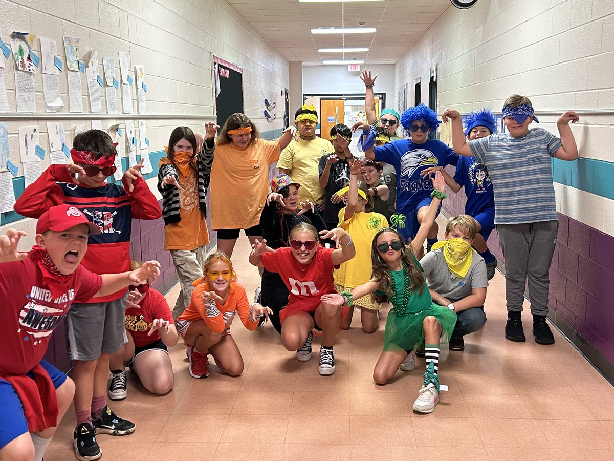 ❤️🐻🧡🐯💛🐘💚🐊💙🦅💜🚀 <a href="/RES_RSSS/">Rockwell Elem NC</a>