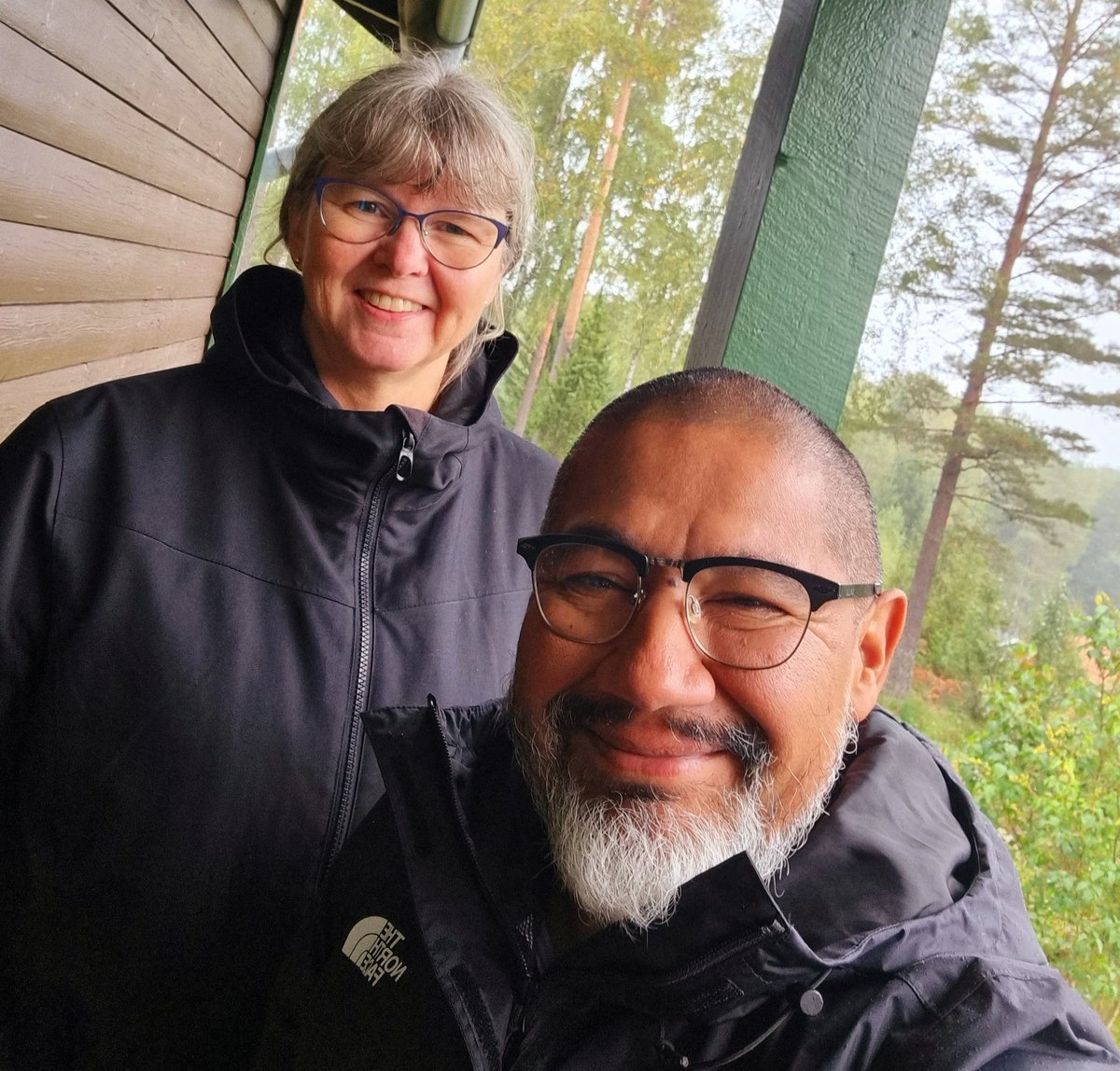 HalleniusMikael's tweet photo. Sådärja. Då var det dax för säsongens första, sedan länge, inbokade lediga helg. Vi jiddrar inte med den regelbundna vilan. Önskar dig allt gott. Bless 🙌
#ledig #ledighelg #vila #stugliv https://t.co/zS1pl39iNS