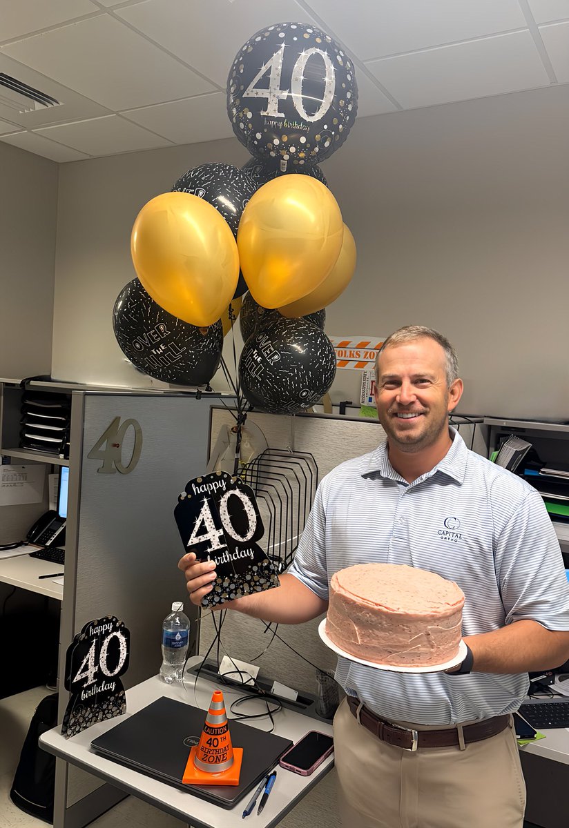Lordy lordy look who is 40!! Happy happy birthday to Dr. Hendrix🥳 we love you &amp; are so thankful to have you on our team!🧡

#birthdayboy #capitalortho