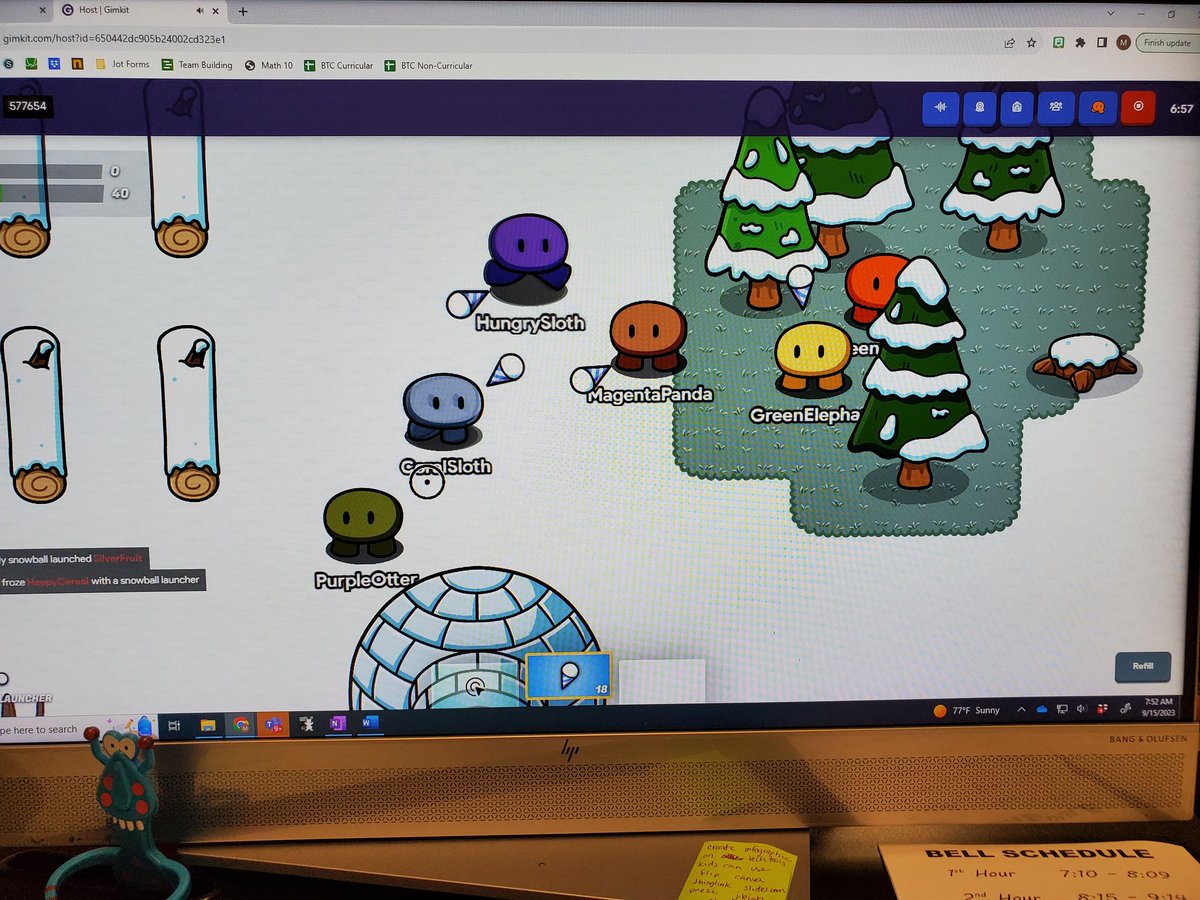 MichelleHeizer's tweet photo. Played gimkit snowball fight this morning about me, the teacher. The kids thoroughly enjoyed ganging up on me 🤣 https://t.co/ceQ2ZgPNWX