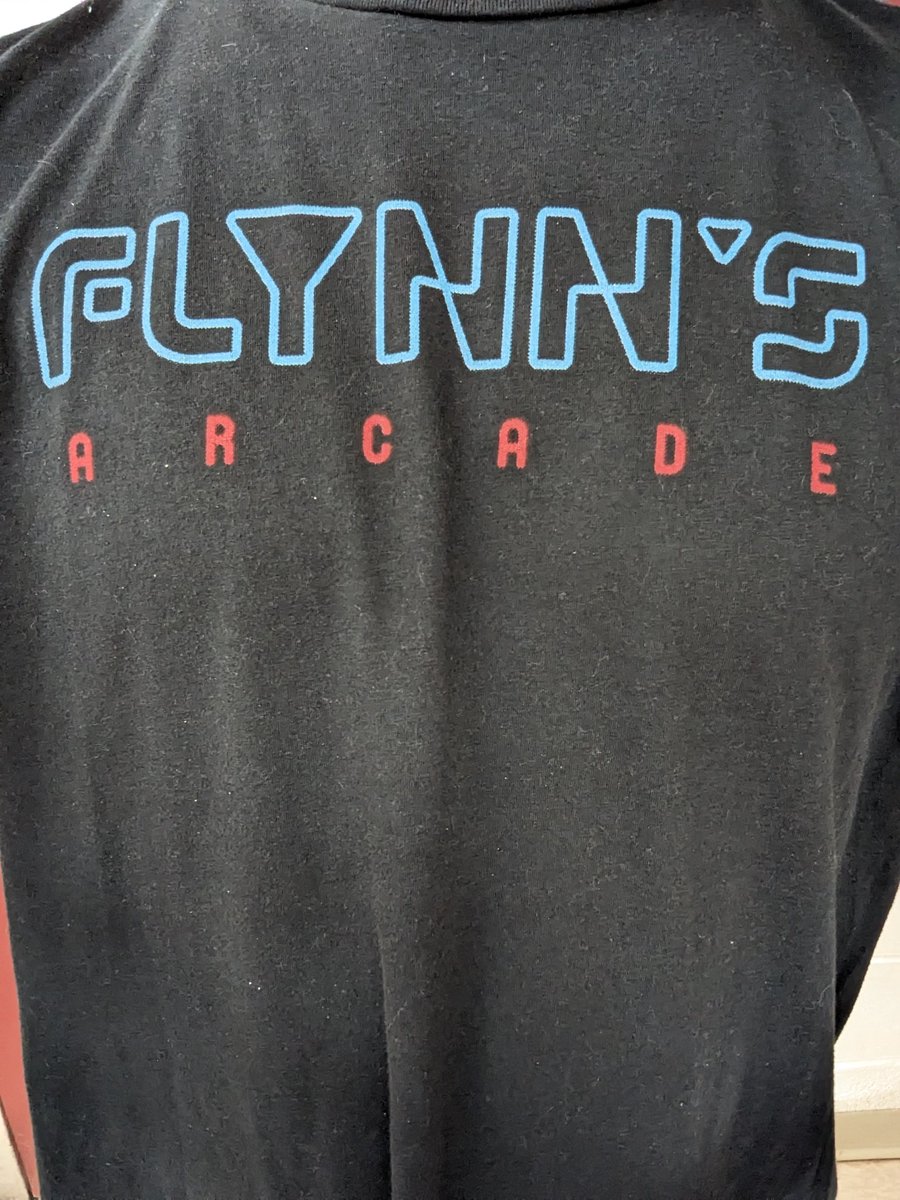 jasonwardtech's tweet photo. Nerd shirt Friday Week 2 #nerdshirtfriday https://t.co/mxn3zZs8dg