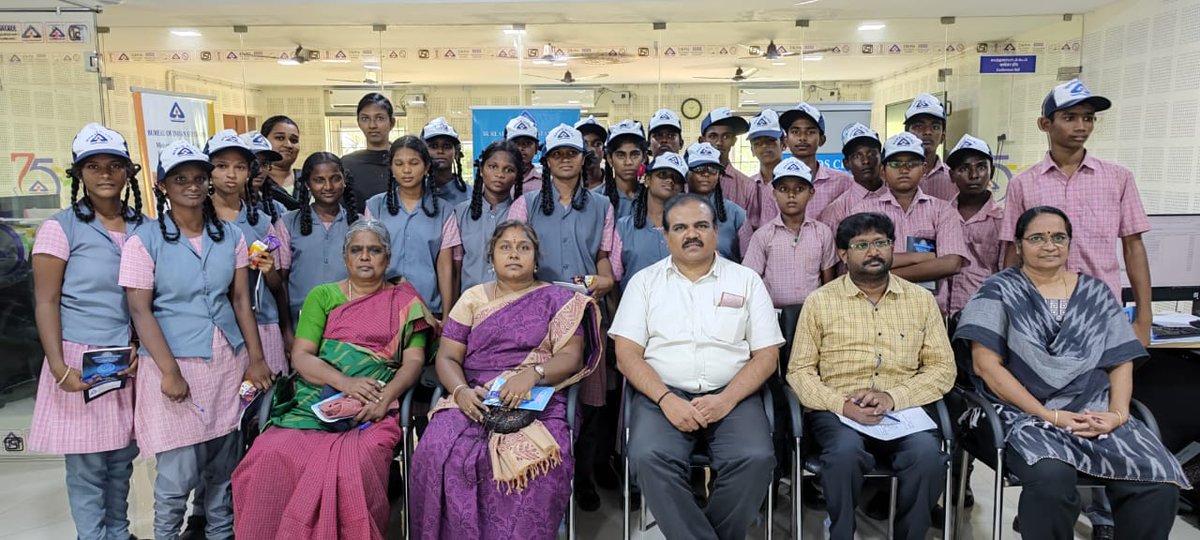 bis_madurai's tweet photo. Exposure visit was conducted for BIS Standards Club students of Government High School, Thoppur, Madurai at M/s Cenmark Agronomics Pvt Ltd, Kappalur, Madurai on 13.09.2023  #bisstandard #exposurevisit #bisstandardsclub https://t.co/nieqIWBNec