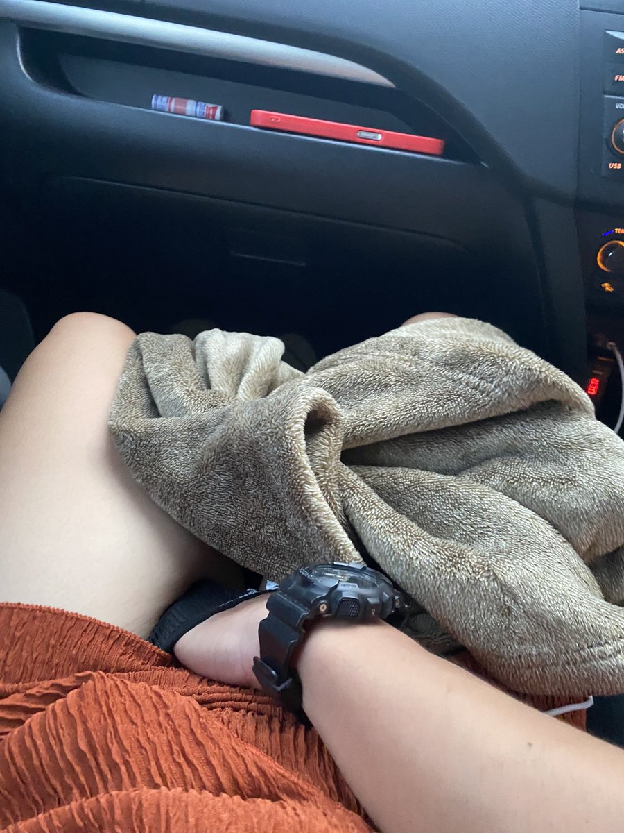 Emily_np28's tweet photo. งื้อ...กว่าจะถึงบ้าน ใจแทบขาดเลยค่ะคุณผู้ชาย🫦 https://t.co/i77CddyGBw