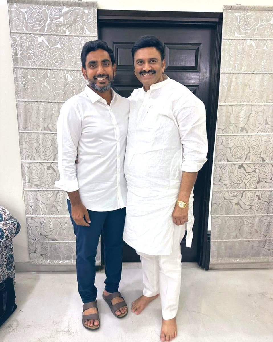KRaghuRaju's tweet photo. 'సాక్షి’ గ్యాంగ్ ఏడవాలి అంటే మేము ఈ మాత్రం నవ్వాలిగా!  @naralokesh https://t.co/QrBK1MiHcz