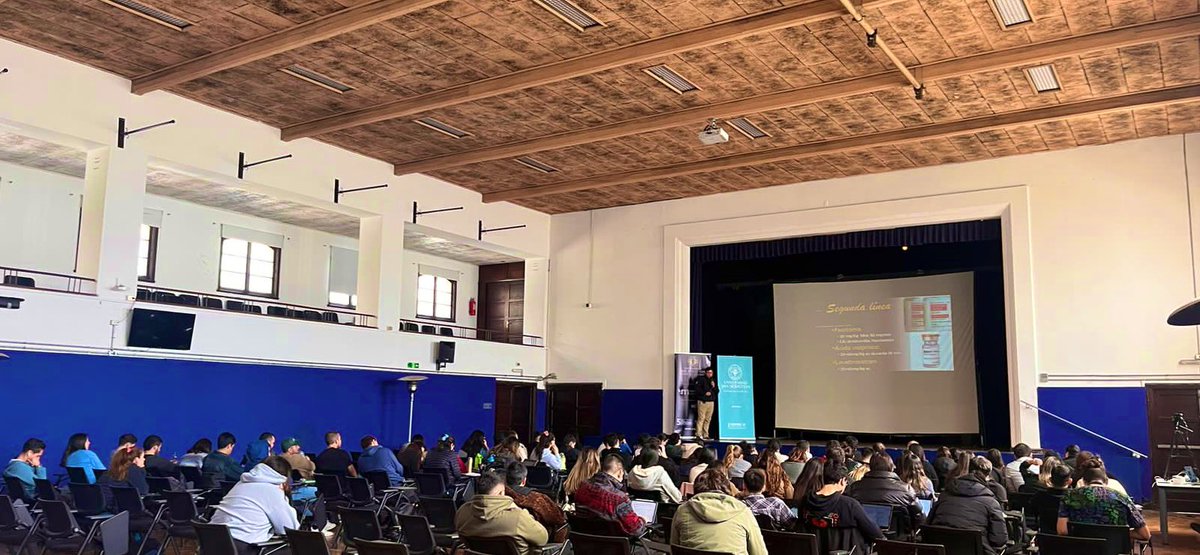 astorgator77's tweet photo. Ayer realizamos una gran y exitosa Jornada #MUEUSS los resultados estuvieron sobre nuestras expectativas; como residentes del programa nos sentimos orgullosos y muy satisfechos por lograr difundir la Medicina de Urgencia #graciastotales a nuestros Docentes y Jefatura de programa. https://t.co/ZAf3pN9ocU