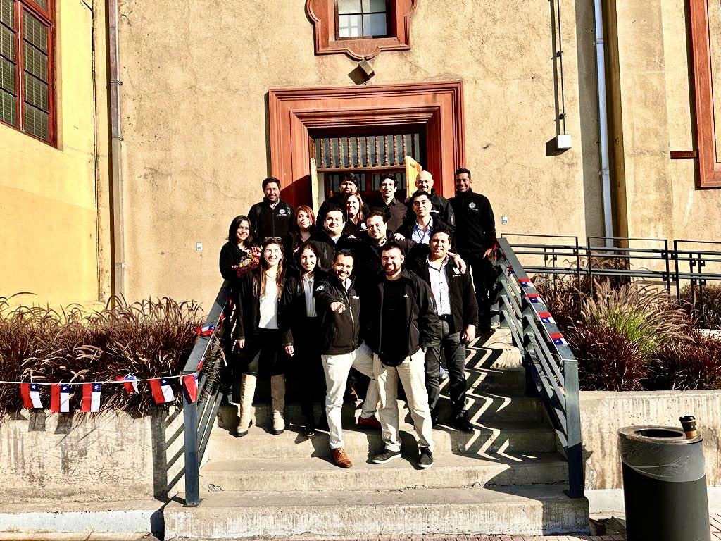 astorgator77's tweet photo. Ayer realizamos una gran y exitosa Jornada #MUEUSS los resultados estuvieron sobre nuestras expectativas; como residentes del programa nos sentimos orgullosos y muy satisfechos por lograr difundir la Medicina de Urgencia #graciastotales a nuestros Docentes y Jefatura de programa. https://t.co/ZAf3pN9ocU