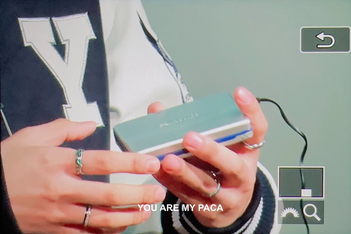 YOUAREMYPACA's tweet photo. 230915 팬싸

선배님…📻🎧

#임영민 #LIMYOUNGMIN @LYM_offcl https://t.co/azQzNdfqDf