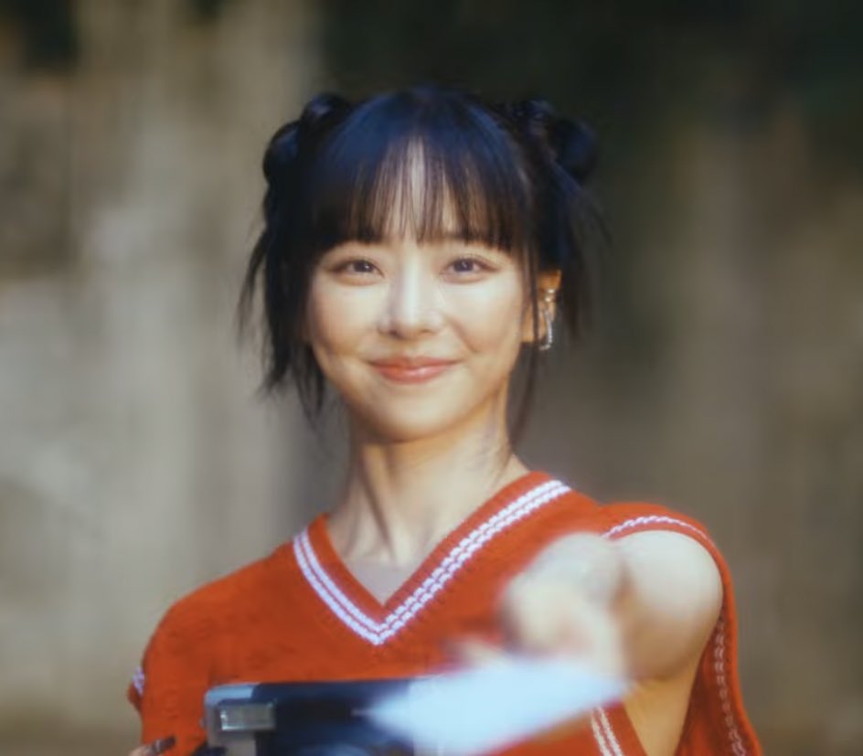 lq vivi tweet media