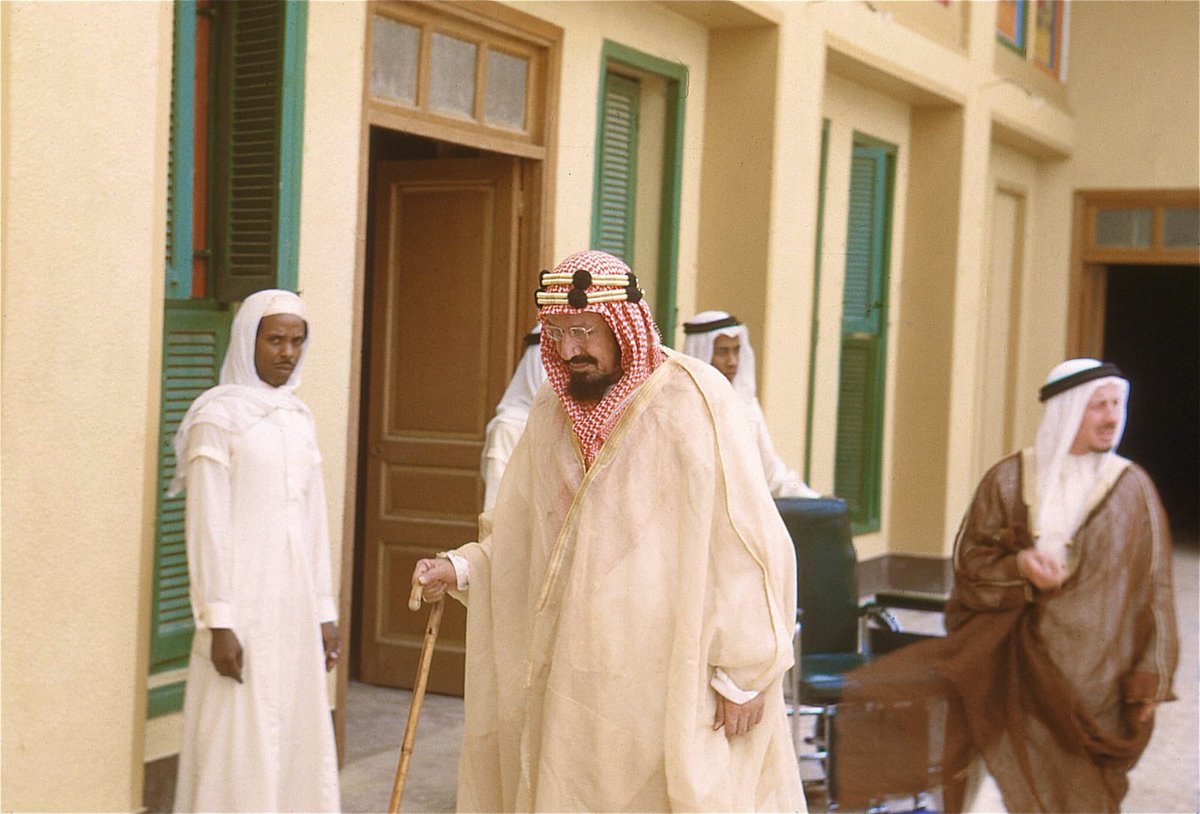 الثلوثية tweet media