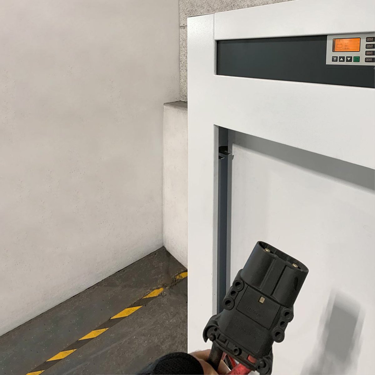 MOJA_Design's tweet photo. For the charging stations for the electric forklifts used at Salzmann Formblechtechnik, a housing was developed that optimizes both the usability and the aesthetics of the stations. 

https://t.co/lUCOChfp5J

#chargingstation #electricforklifts #electricvehicles #ladestation https://t.co/cRtQTqy7aj