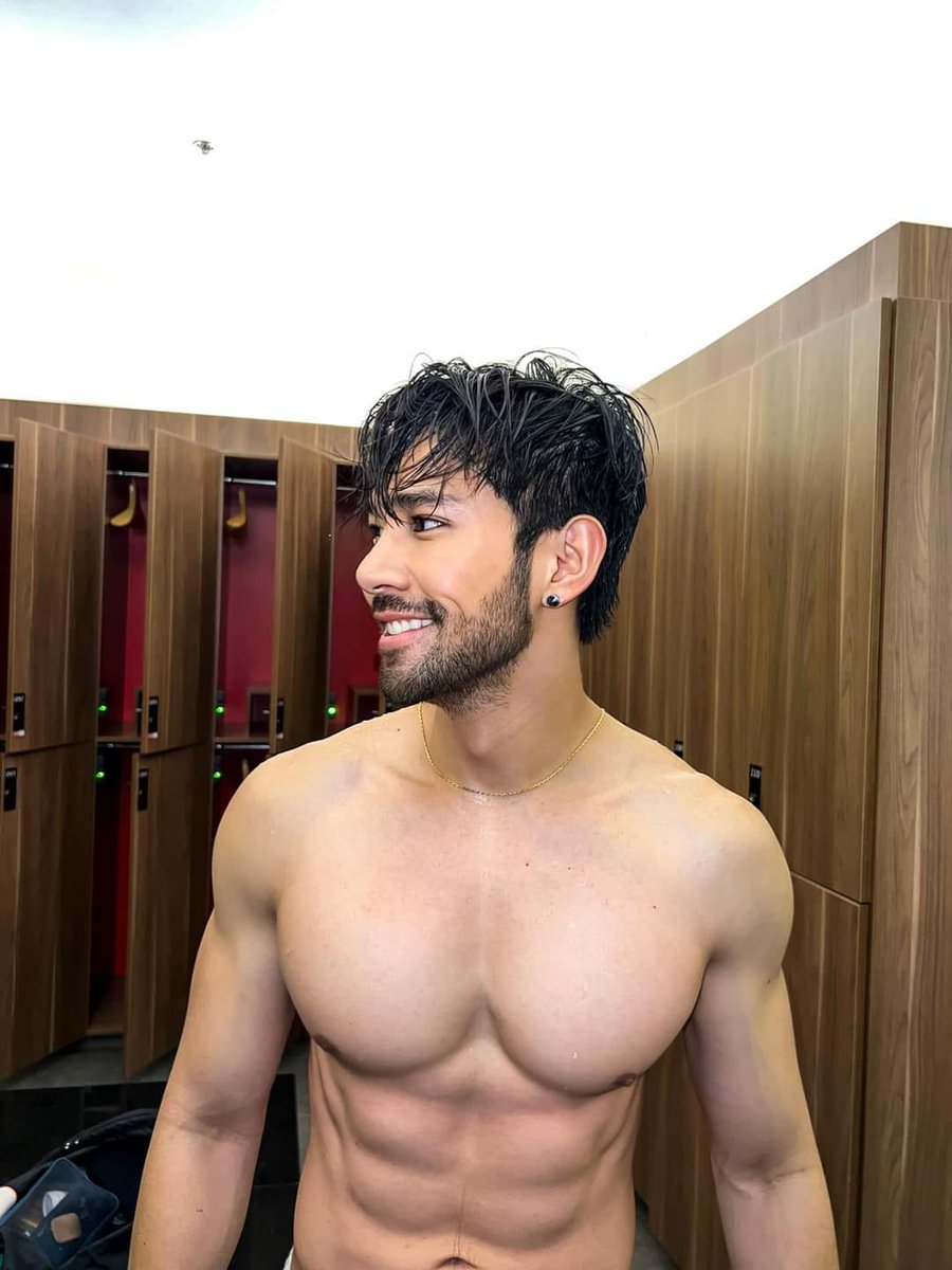 ไหนสเปคใครบ้างงง แอดแล้วหนึ่ง 🙌

FB : Booksiqaphat

#Fitman #FitnessIdols
#MrFOXLiveHouse #FOXCoin #MrFOX #DownloadMrFOX
#หนุ่มหล่อ #ดีต่อใจ #หล่อมาก #sixpack #body #กล้าม #badboy #badguy #ชายไทย #cuteboy #sexyboy #sexyman #sportman #boyfriend