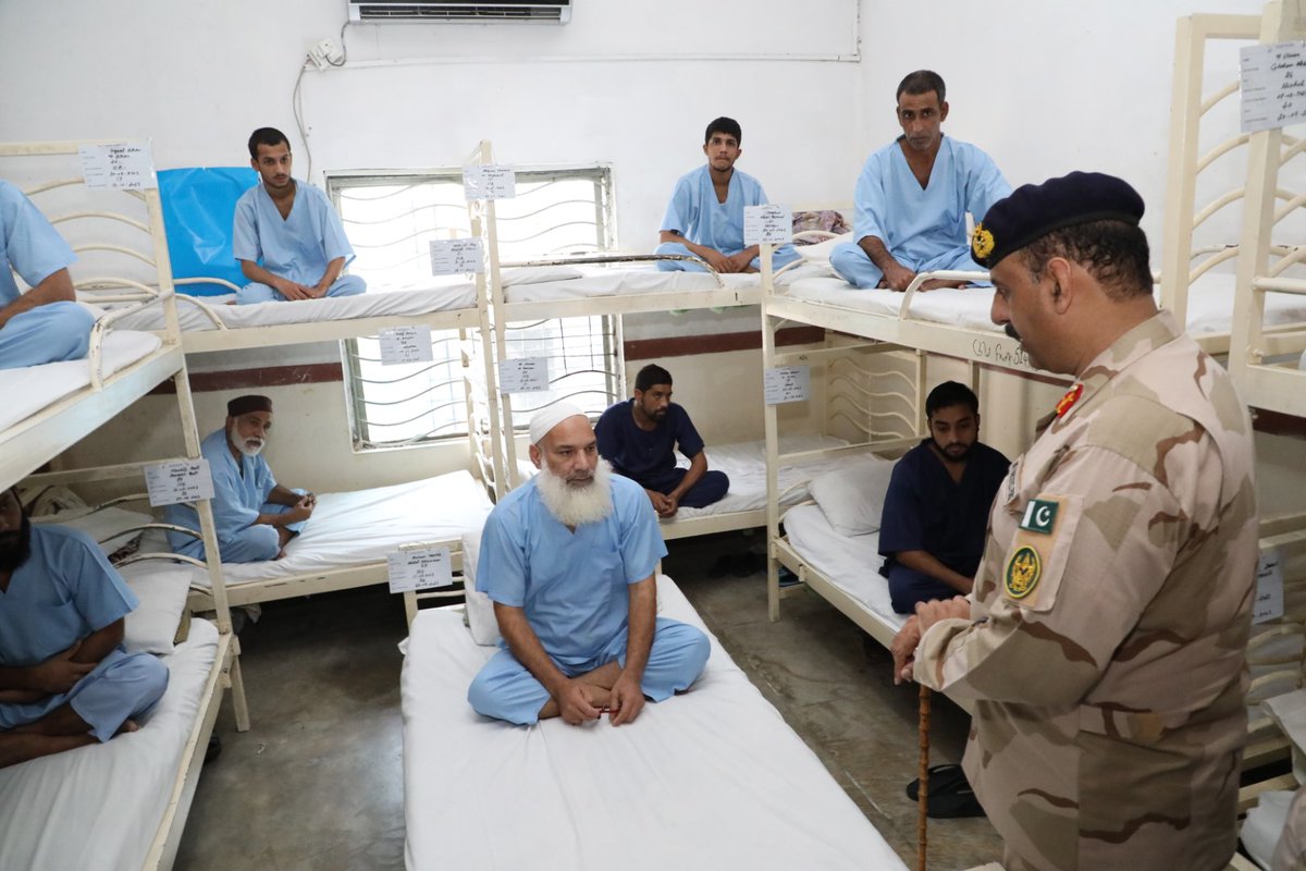 anfpak's tweet photo. #DGANF Maj Gen Muhammad Aneeq Ur Rehman Malik (HIM) visited #MATRC Isb. While interacting with the under-treatment patients, #DGANF emphasized that young generation should keep themselves away from the abuse of drugs & follow a healthy & active lifestyle.
@UNODC @StateINL @NCA_UK https://t.co/axPee6MFZr