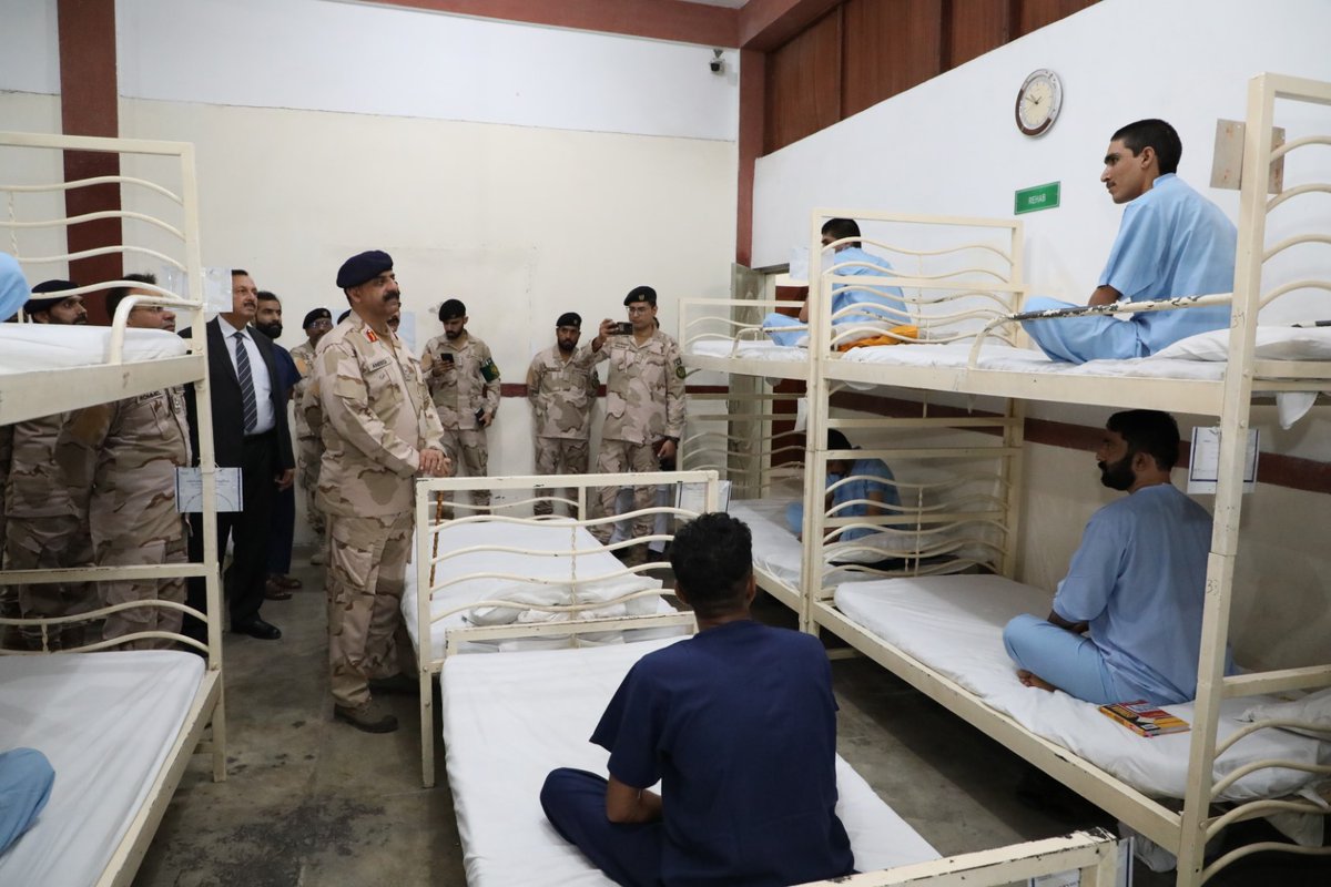 anfpak's tweet photo. #DGANF Maj Gen Muhammad Aneeq Ur Rehman Malik (HIM) visited #MATRC Isb. While interacting with the under-treatment patients, #DGANF emphasized that young generation should keep themselves away from the abuse of drugs & follow a healthy & active lifestyle.
@UNODC @StateINL @NCA_UK https://t.co/axPee6MFZr