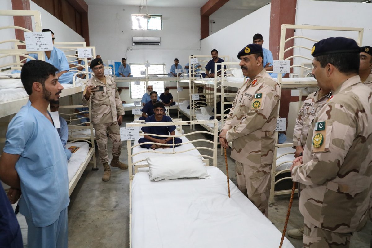 anfpak's tweet photo. #DGANF Maj Gen Muhammad Aneeq Ur Rehman Malik (HIM) visited #MATRC Isb. While interacting with the under-treatment patients, #DGANF emphasized that young generation should keep themselves away from the abuse of drugs & follow a healthy & active lifestyle.
@UNODC @StateINL @NCA_UK https://t.co/axPee6MFZr