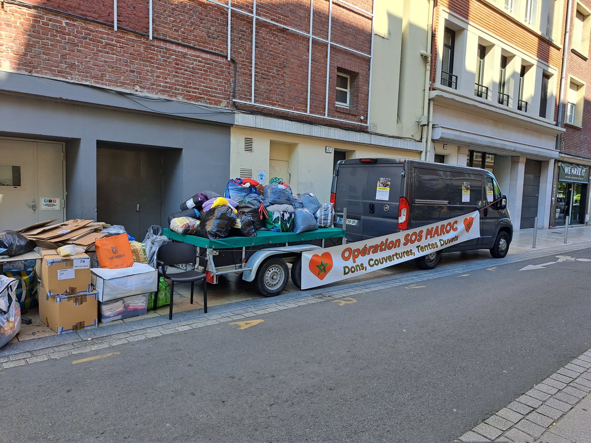 PredkiGilles's tweet photo. Point de collecte pour le Maroc rue Allart à Amiens jusqu'à demain après-midi ! Tout ce qui permet d'affronter les nuits froides à venir en montagne est utile !!! https://t.co/Yp2v5BvcwA