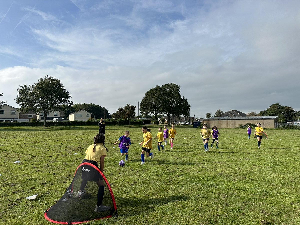 rshortfaw's tweet photo. A brilliant #Huddleunite festival delivered by @Mon_Active to local schools this morning with 92 girls in attendance ππΌ ππΌππΌ
A fantastic morning full of fun football and smiles all around β½οΈπ€©
#FAWgrassroots
Funded by #FIFA https://t.co/FssGMKp6jP