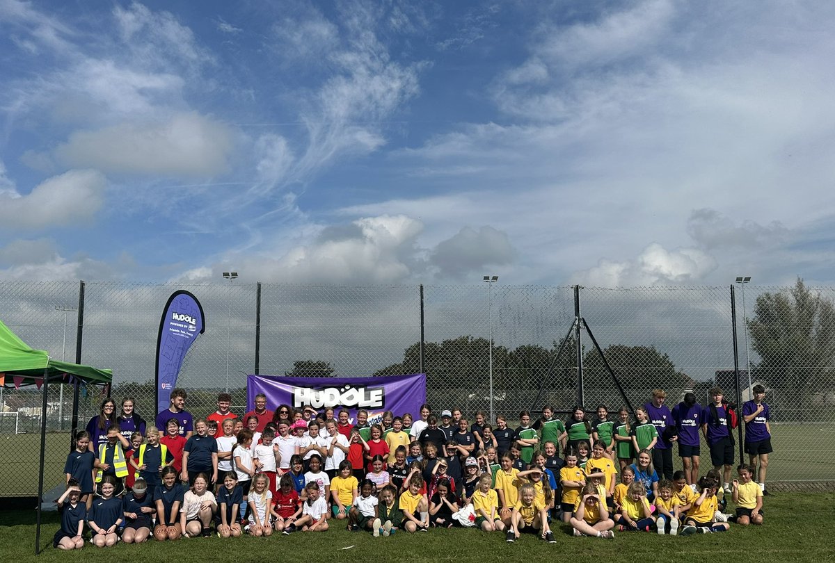 rshortfaw's tweet photo. A brilliant #Huddleunite festival delivered by @Mon_Active to local schools this morning with 92 girls in attendance ππΌ ππΌππΌ
A fantastic morning full of fun football and smiles all around β½οΈπ€©
#FAWgrassroots
Funded by #FIFA https://t.co/FssGMKp6jP