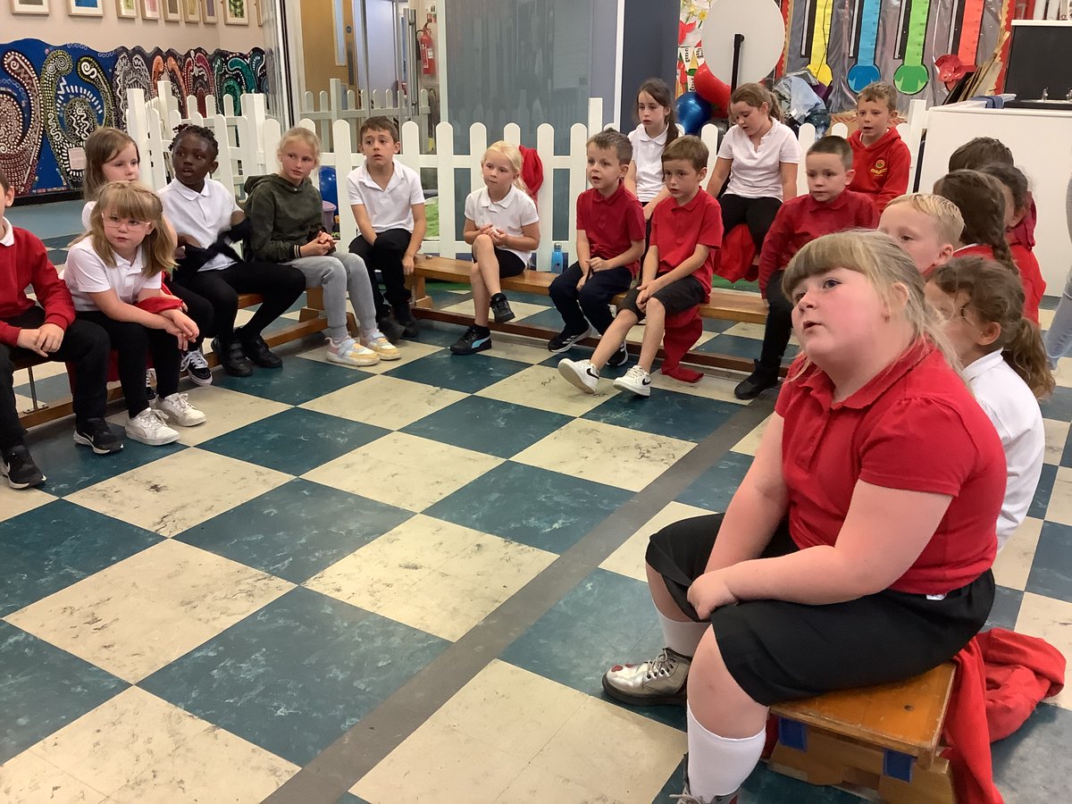 CraigfelenP's tweet photo. Year 3 had really good music session with Mrs Novis.
#cfpmus #cfp3 https://t.co/KzVN3cbbRK
