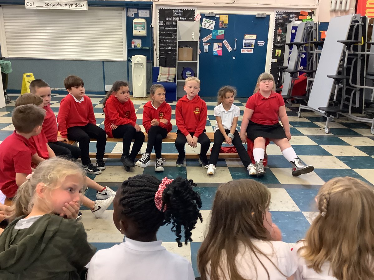 CraigfelenP's tweet photo. Year 3 had really good music session with Mrs Novis.
#cfpmus #cfp3 https://t.co/KzVN3cbbRK